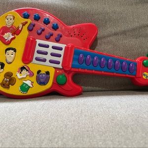 Singing Musical Wiggles Guitar